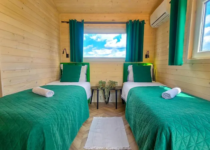 & منتزه العطل *